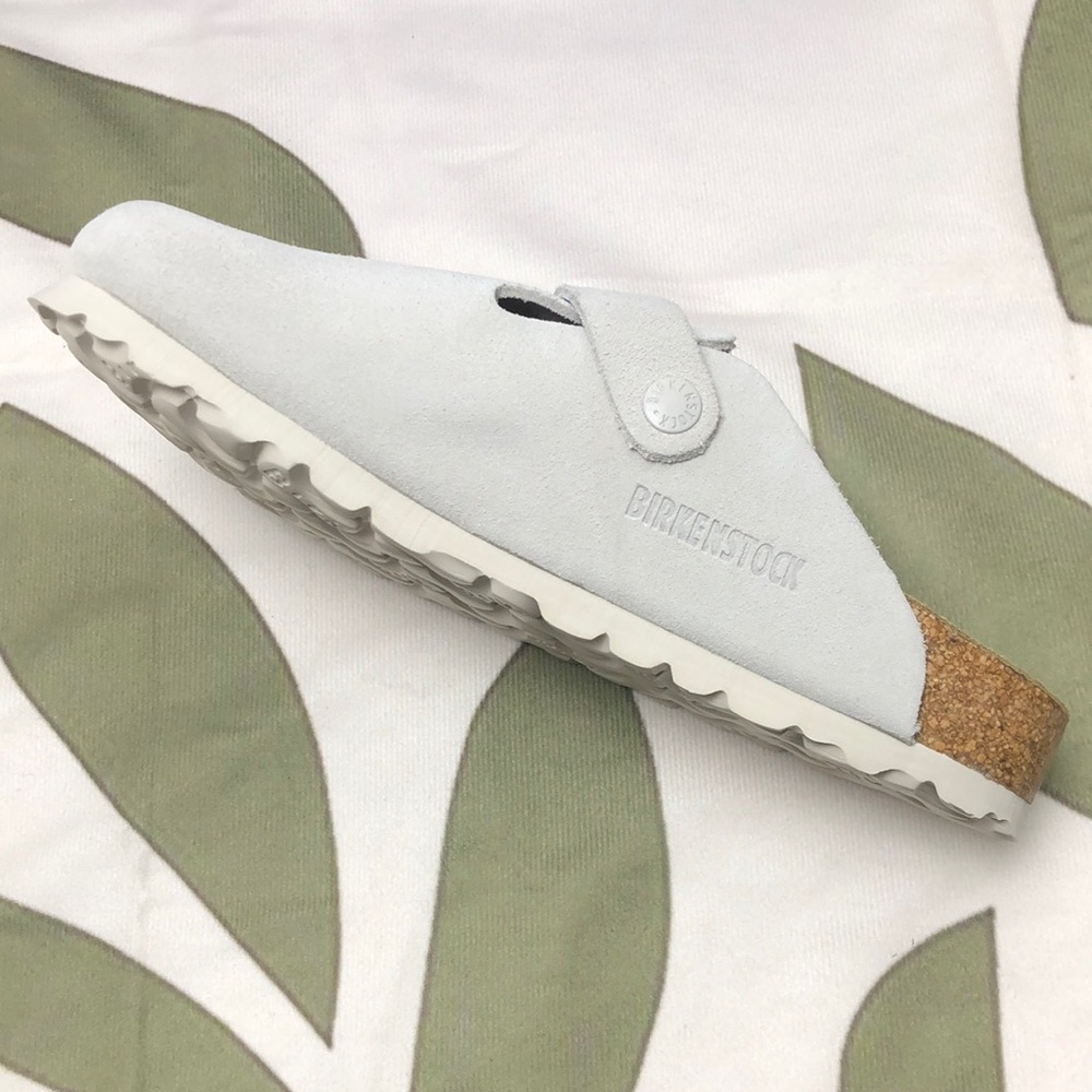 NWT Women's White Suede Birkenstock Boston Shoes - Narrow Fit - Picture 4 of 8